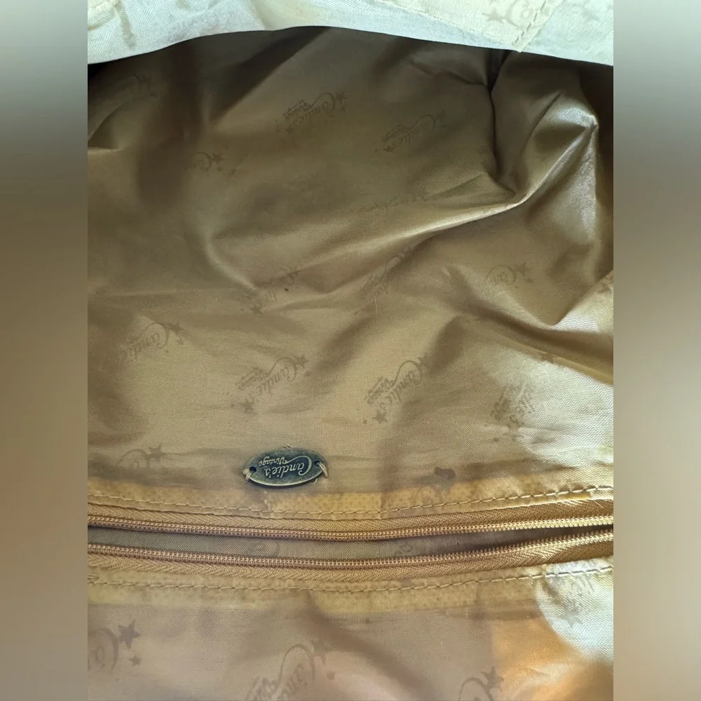 Candie’s Vintage Distressed shoulder Bag W Brass Hardware & Multiple Pockets - Picture 7 of 11